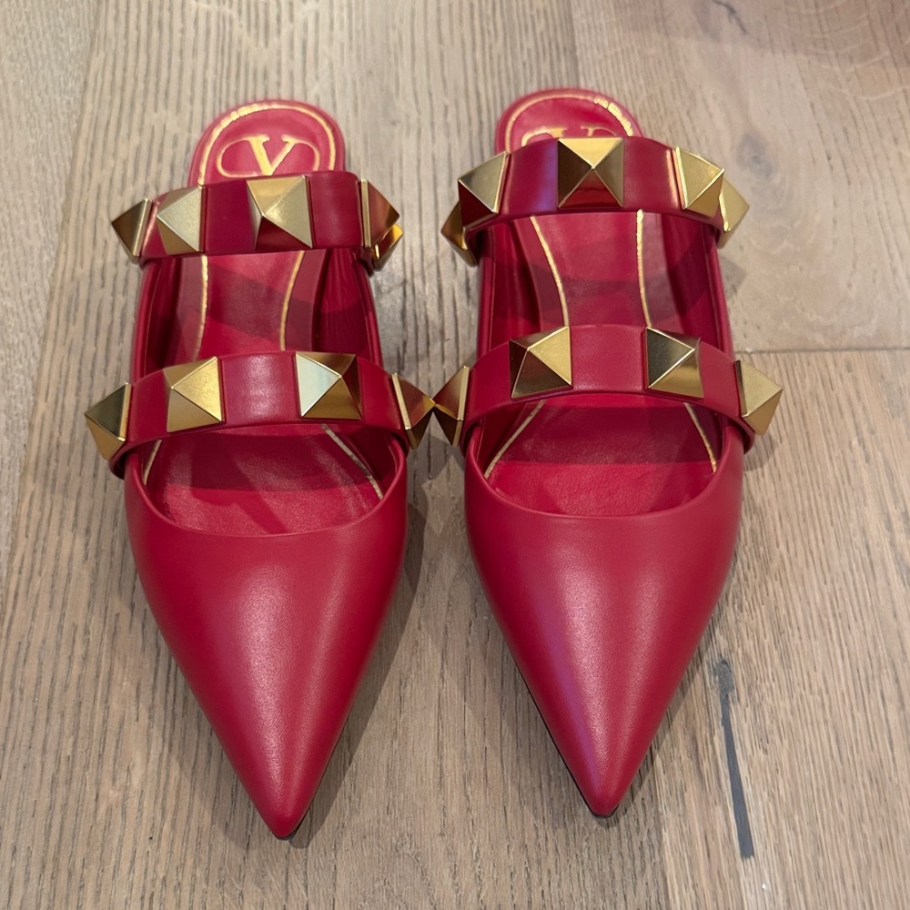 Valentino Women's Fuchsia and Gold Roman Studded Mules Slides - Picture 3 of 8